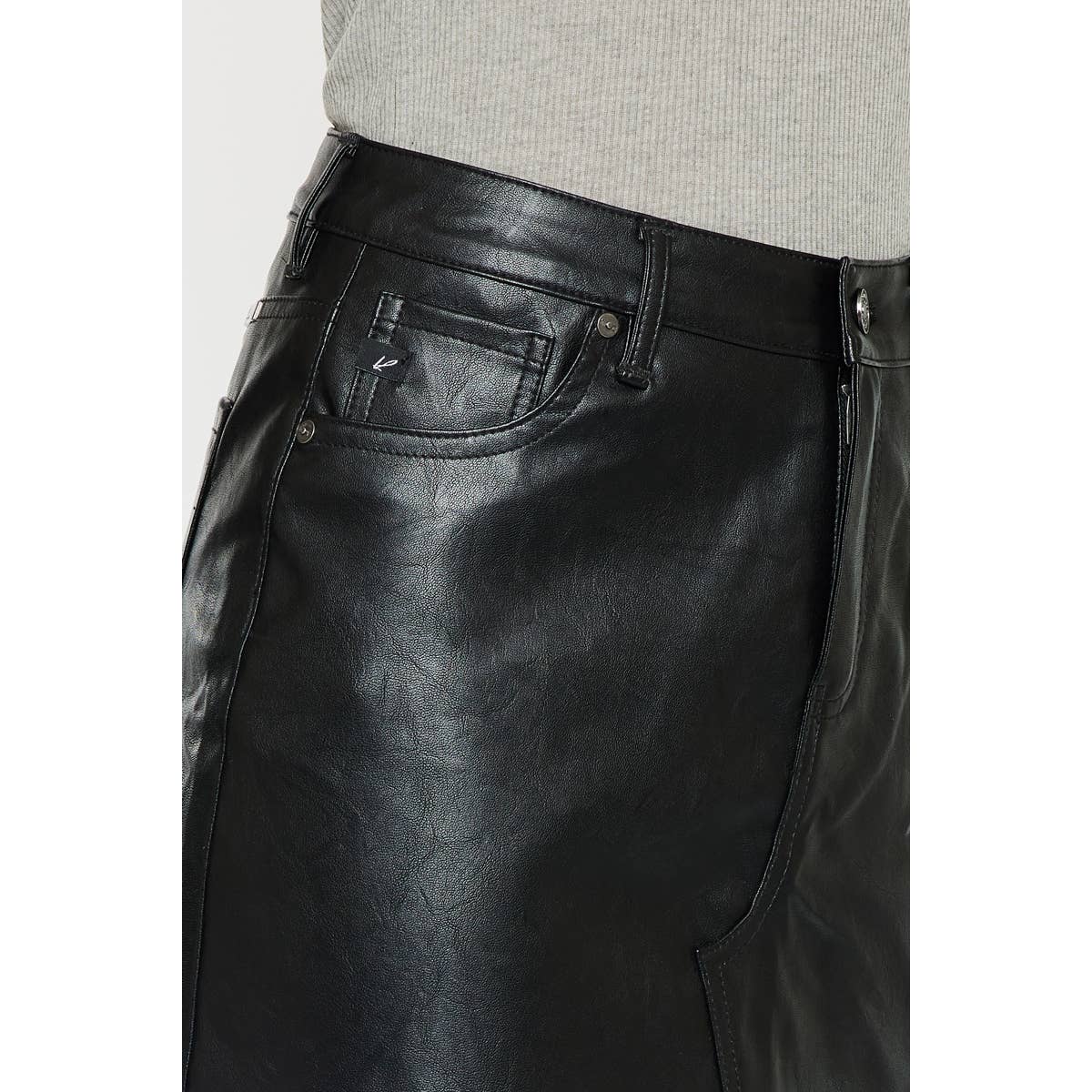 KANCAN FAUX LEATHER MINI SKIRT