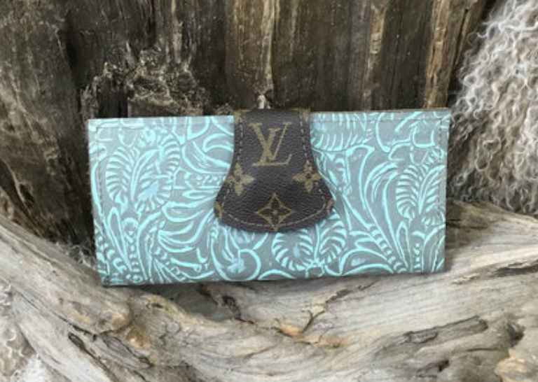 KEEP IT GYPSY UPCYCLED TURQUOUISE FLORAL WALLET